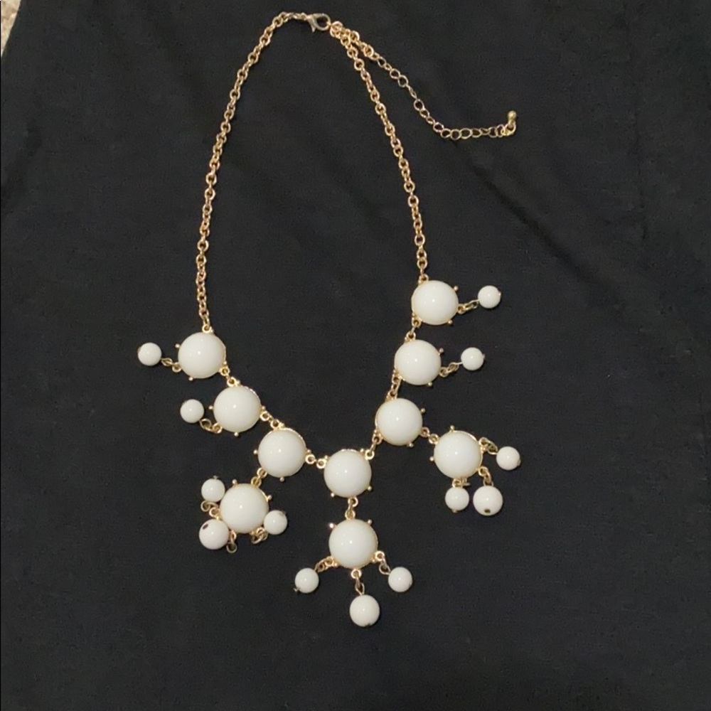 White bubble necklace